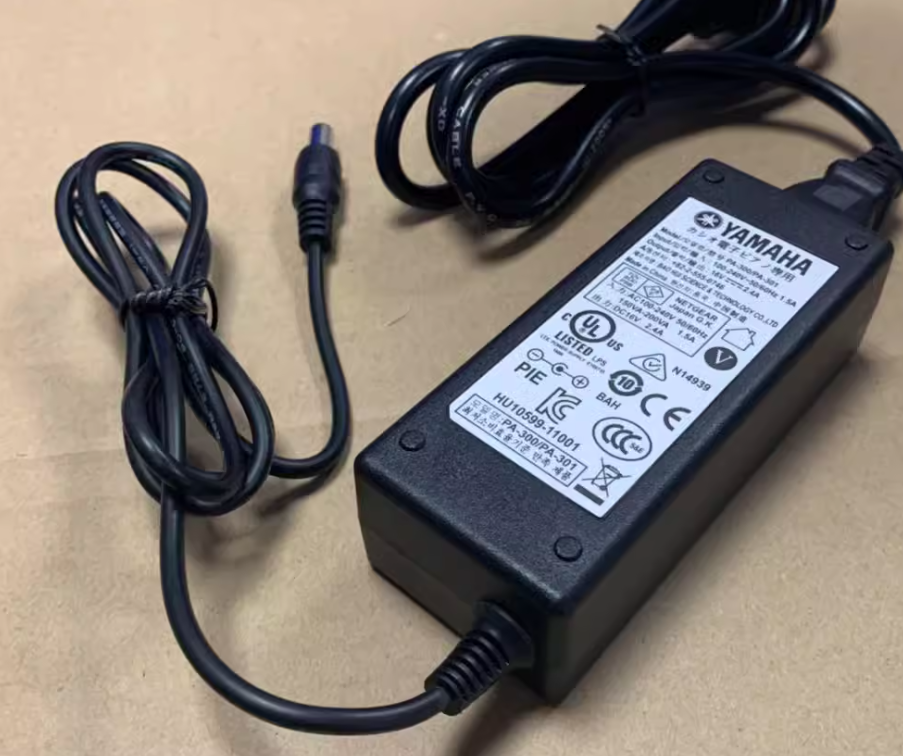 *Brand NEW*16V 2.4A 3A AC Adapter YAMAHA PA-300/301/300C Power Supply