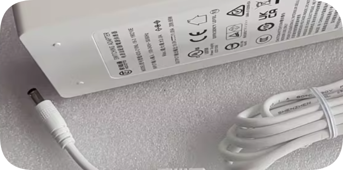 *Brand NEW* ADS-210NL-19-3 190210E Eurolink HOIOTO 19V11.05A 209.95W Power Adapter Tran