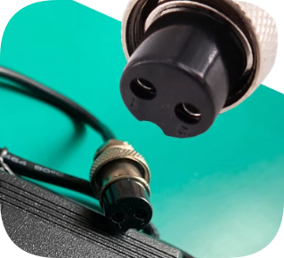 *Brand NEW* 4.2V10A aviation head 5V10A shield power cord Signal amplifier adapter LXY-S