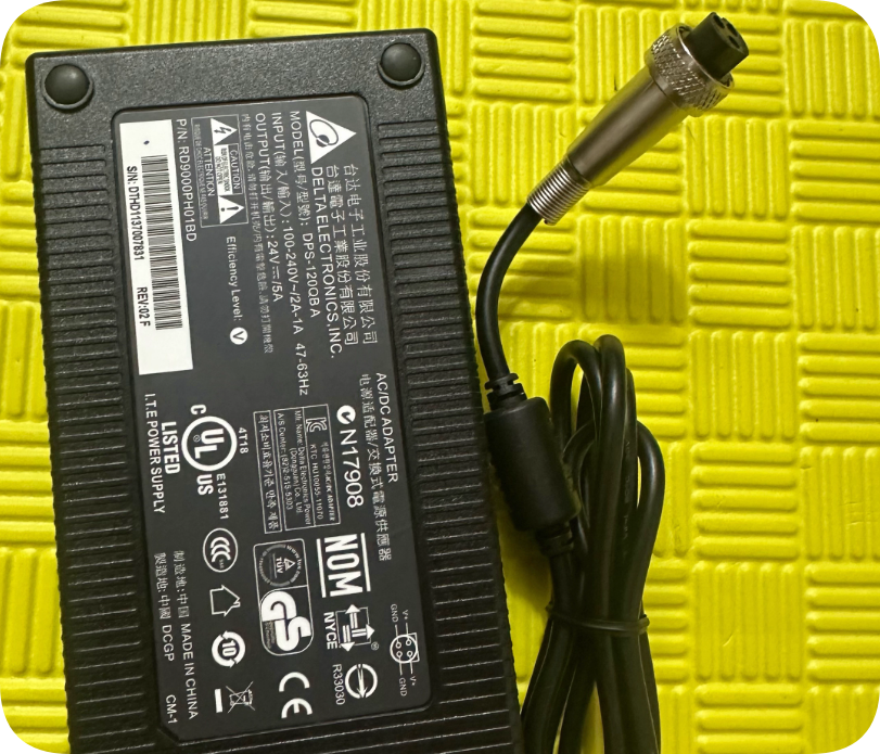 *Brand NEW*DELTA 24V 5A DPS-120QB A medical display three-pin 3-hole power adapter cable