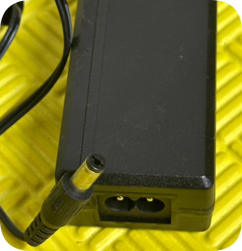 *Brand NEW*DJ-U30S-12 DAJING 12V 2A 2.5A Power Adapter