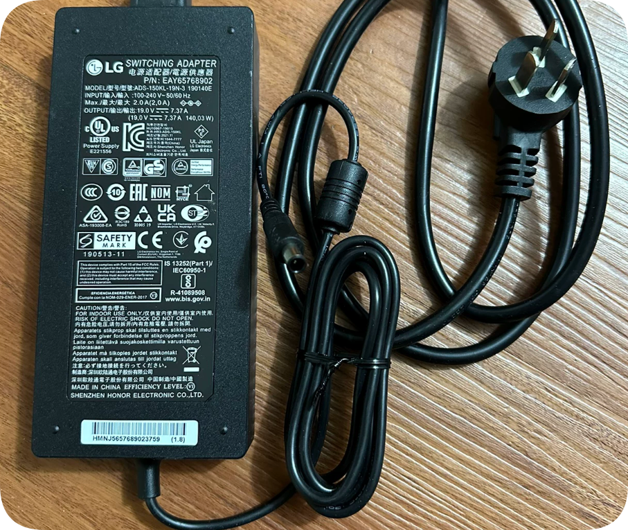 *Brand NEW*LG ADS‑150KL‑19N‑3 Switching Power Adapter 19.0V 7.37A 140.03W DC Round Barre